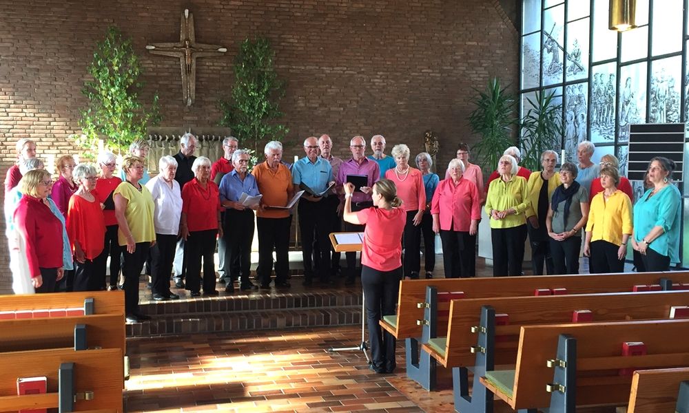 Chorgemeinschaft Alveslohe weihnachtlichs Konzert in Ader Christuskriche Alveslohe